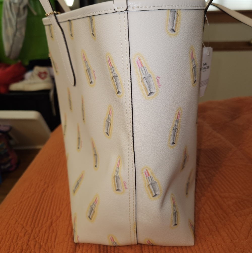 NWT Coach City Tote Lipstick Print - Picture 3 of 13